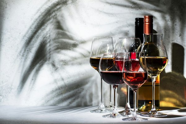 Vin de cairanne (côtes du rhône village) : un cépage à savourer